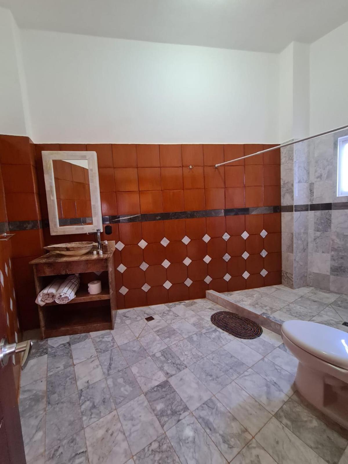 Hotel Alondra Los Laureles Экстерьер фото